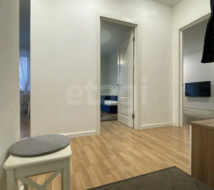 Продаётся 2-комнатная квартира, 56.6 м²
