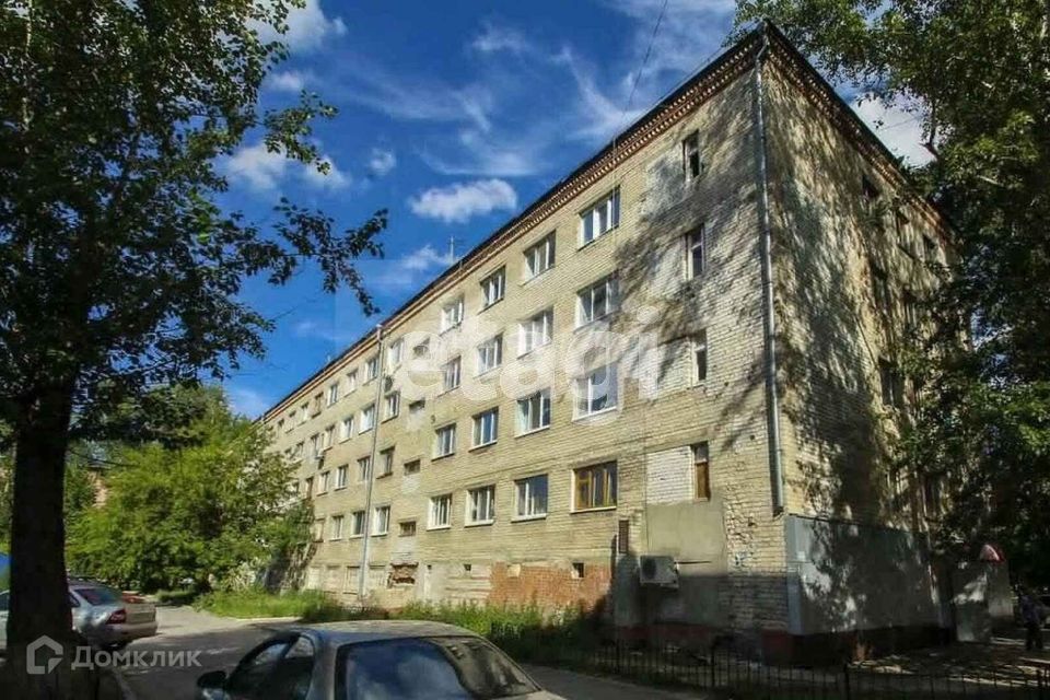 Продаётся комната в 1-комн. квартире, 12.7 м²