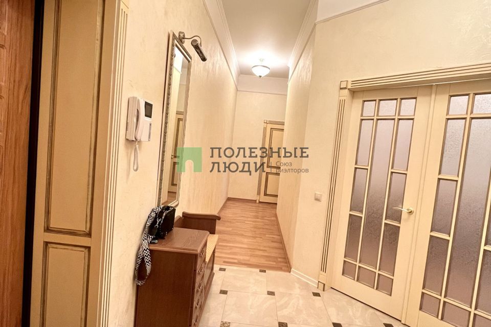 Продаётся 2-комнатная квартира, 70.3 м²