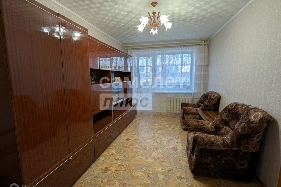 Продаётся 3-комнатная квартира, 47.7 м²
