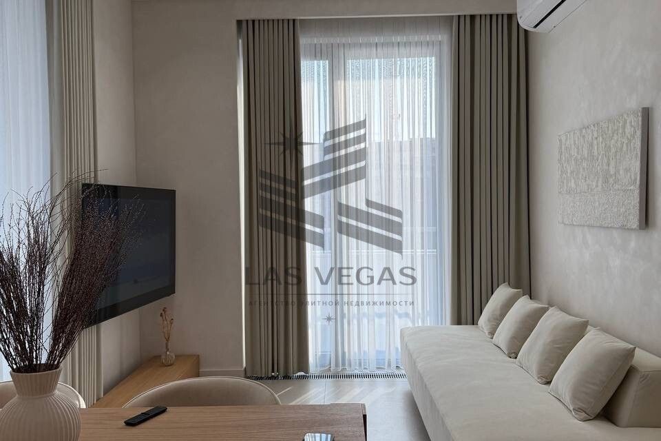 Сдаётся 3-комнатная квартира, 121 м²
