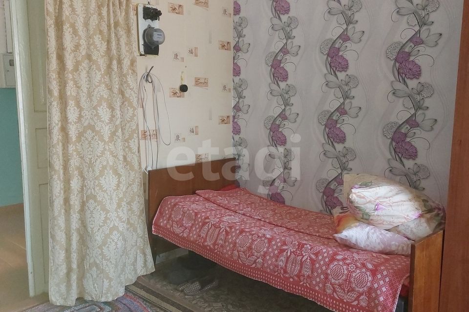 Продаётся комната в 4-комн. квартире, 18 м²