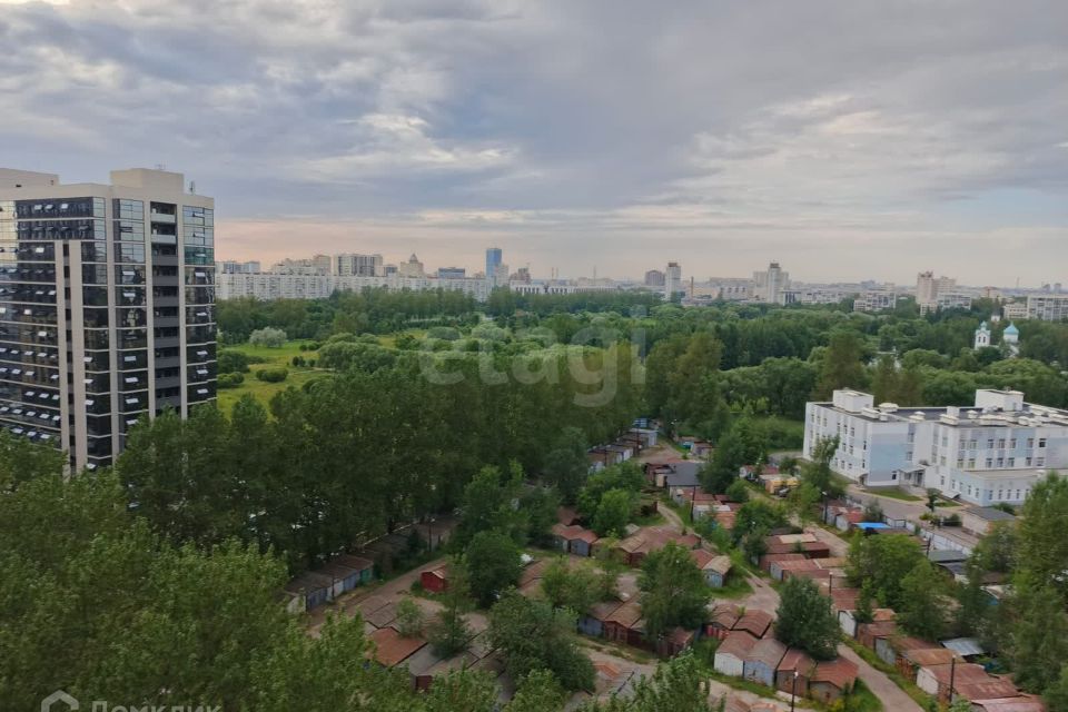 Продаётся 1-комнатная квартира, 41.9 м²