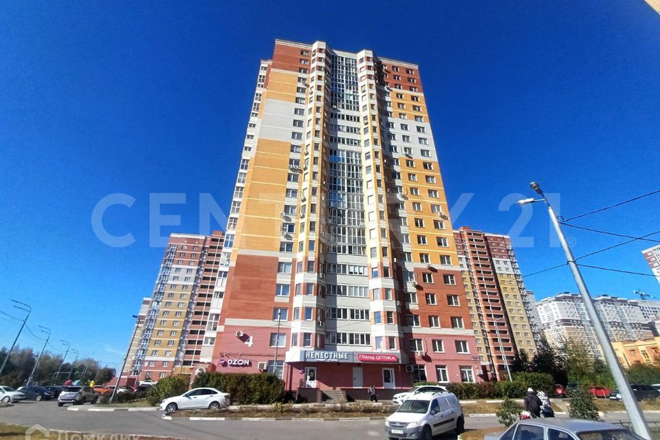 Сдаётся 2-комнатная квартира, 63 м²