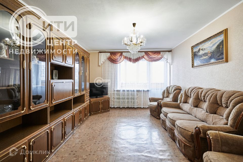 Продаётся 4-комнатная квартира, 74.6 м²
