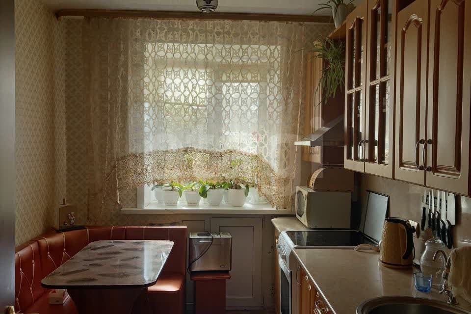 Продаётся 3-комнатная квартира, 60.3 м²