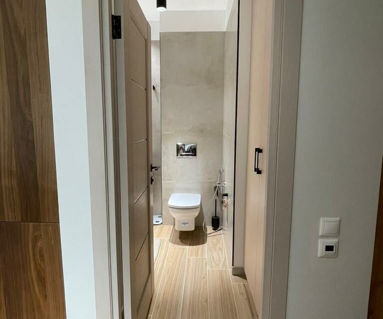 Продаётся 1-комнатная квартира, 49 м²