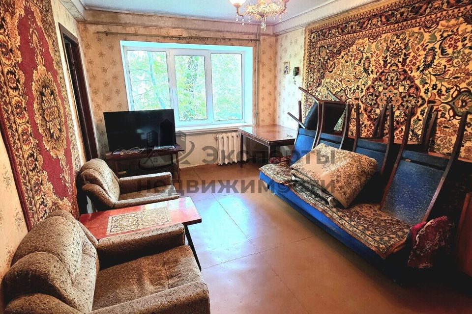 Продаётся 3-комнатная квартира, 53.6 м²