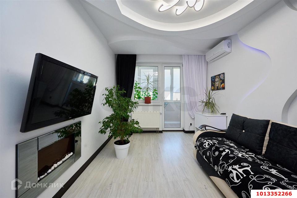 Продаётся 2-комнатная квартира, 61.3 м²