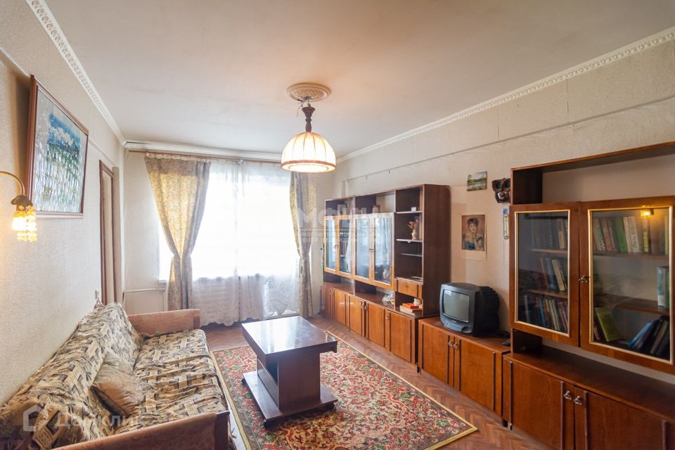 Продаётся 3-комнатная квартира, 49.3 м²