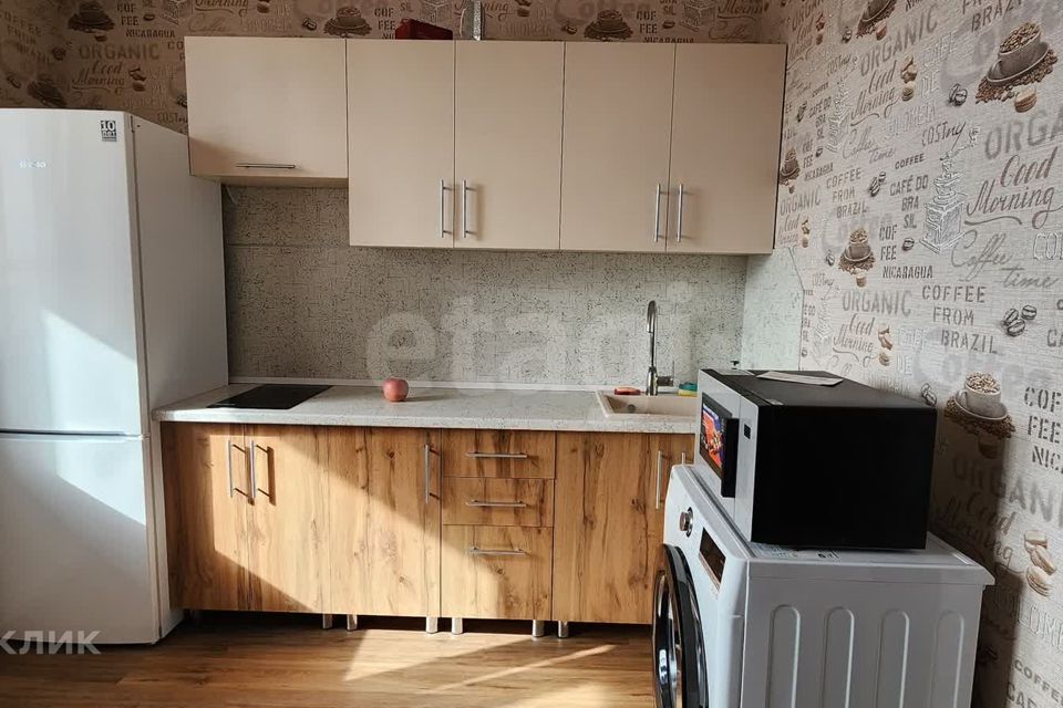 Продаётся 1-комнатная квартира, 41.2 м²