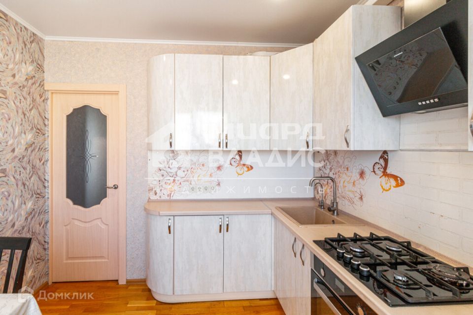 Продаётся 3-комнатная квартира, 62.8 м²