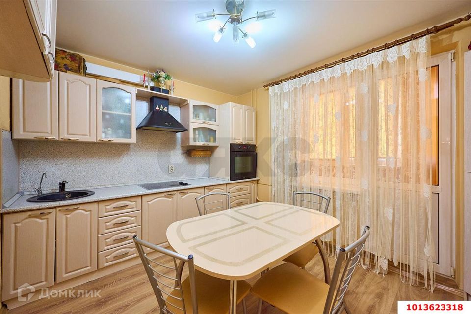 Продаётся 1-комнатная квартира, 46.9 м²