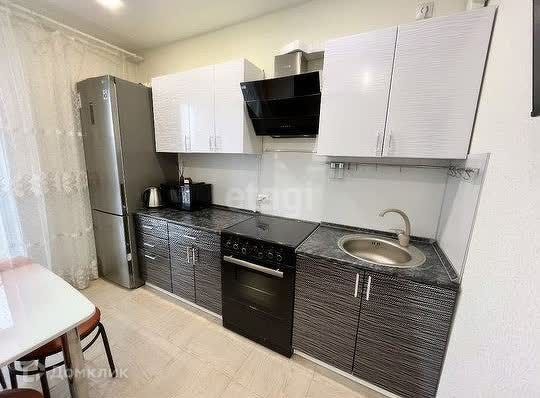 Продаётся 1-комнатная квартира, 37.6 м²