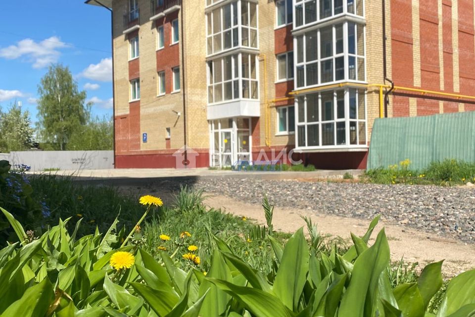 Продаётся 4-комнатная квартира, 99.5 м²
