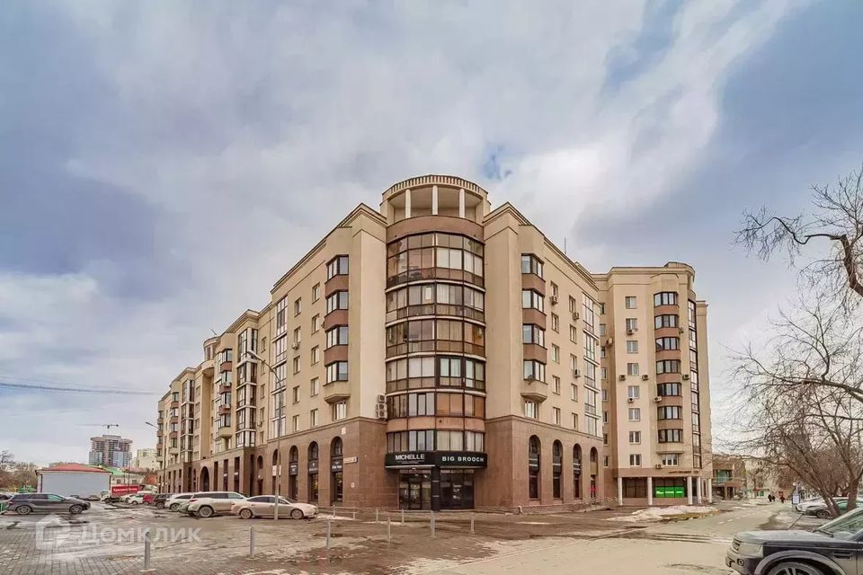 Продаётся 2-комнатная квартира, 74 м²