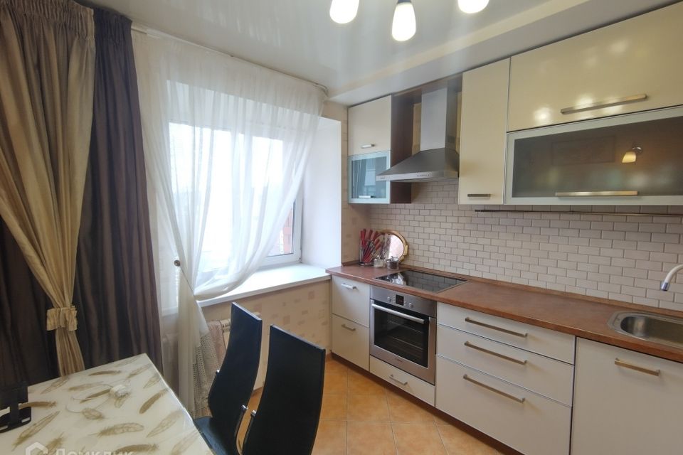 Продаётся 2-комнатная квартира, 57.5 м²