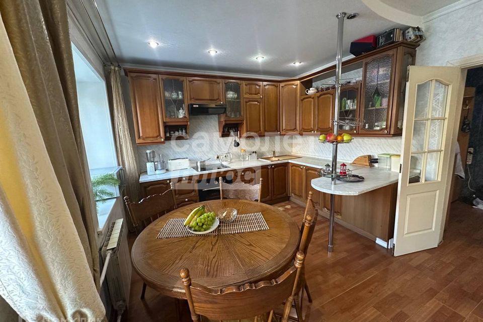 Продаётся 3-комнатная квартира, 93.4 м²