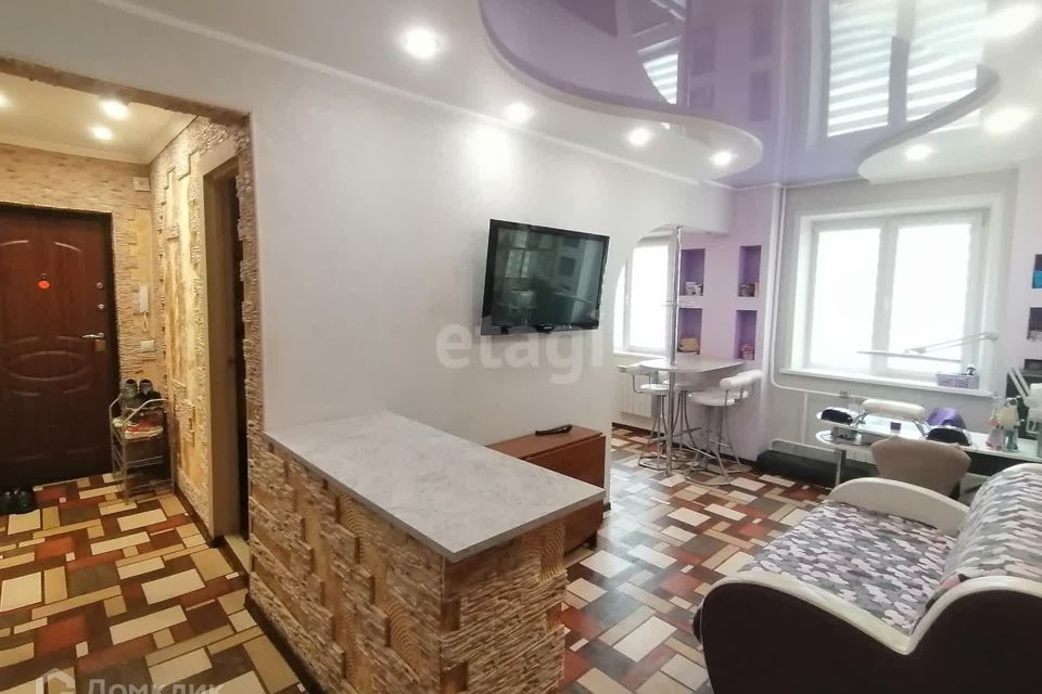 Продаётся 3-комнатная квартира, 59.3 м²