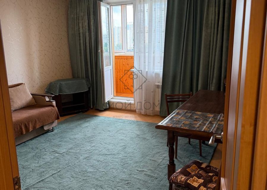 Сдаётся 1-комнатная квартира, 38 м²