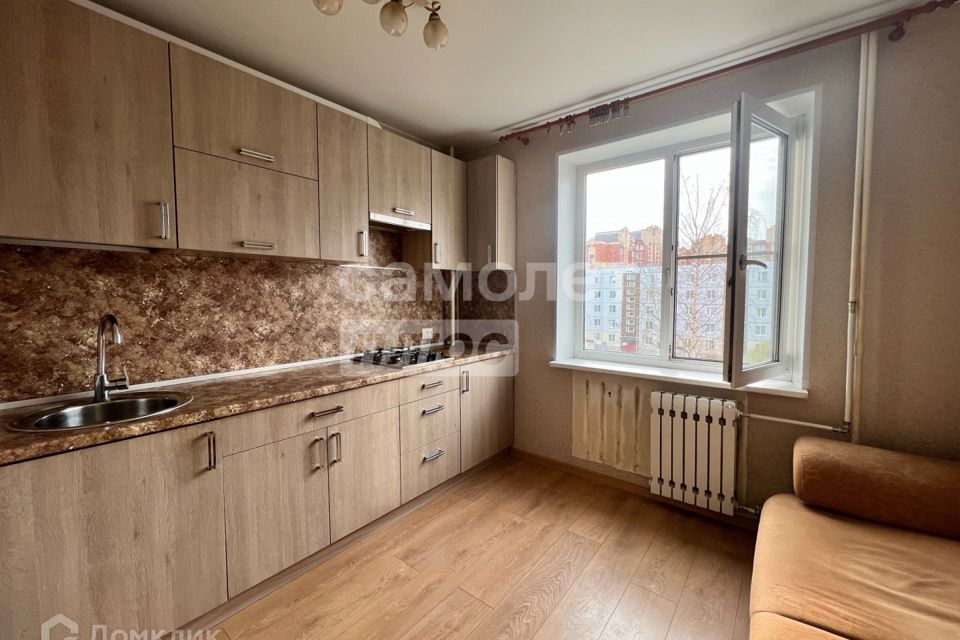Сдаётся 1-комнатная квартира, 42 м²