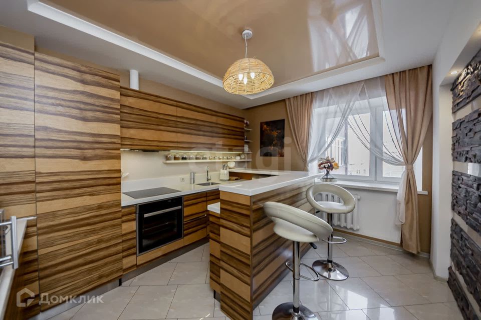 Продаётся 3-комнатная квартира, 92 м²