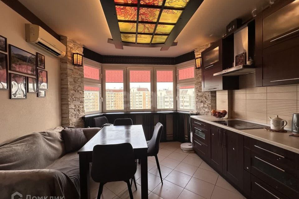 Продаётся 2-комнатная квартира, 64.9 м²