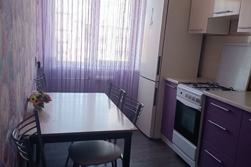 Продаётся 3-комнатная квартира, 65.5 м²