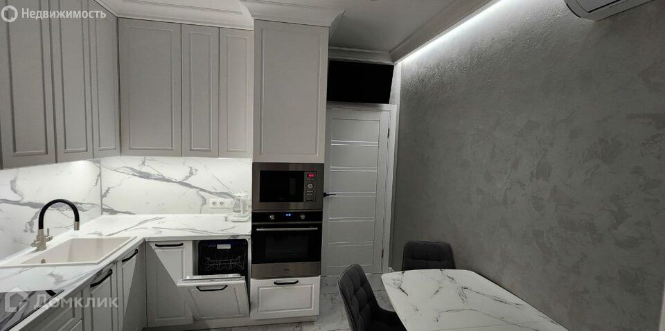 Сдаётся 1-комнатная квартира, 37 м²