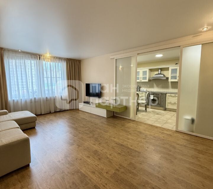 Продаётся 3-комнатная квартира, 113.7 м²