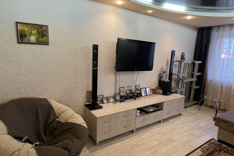 Продаётся 3-комнатная квартира, 61.4 м²