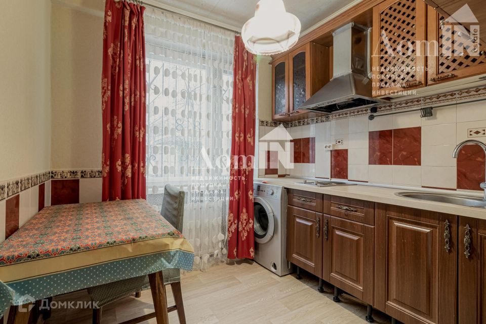 Продаётся 3-комнатная квартира, 56.2 м²