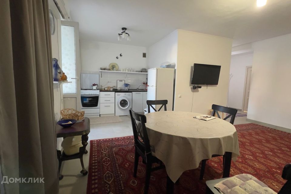 Продаётся 3-комнатная квартира, 63 м²