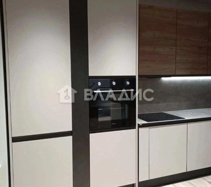 Продаётся 3-комнатная квартира, 94 м²