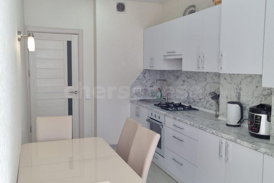 Сдаётся 1-комнатная квартира, 42 м²