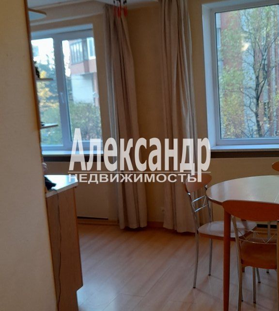 Сдаётся 2-комнатная квартира, 58 м²