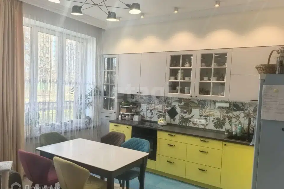 Продаётся 3-комнатная квартира, 88 м²