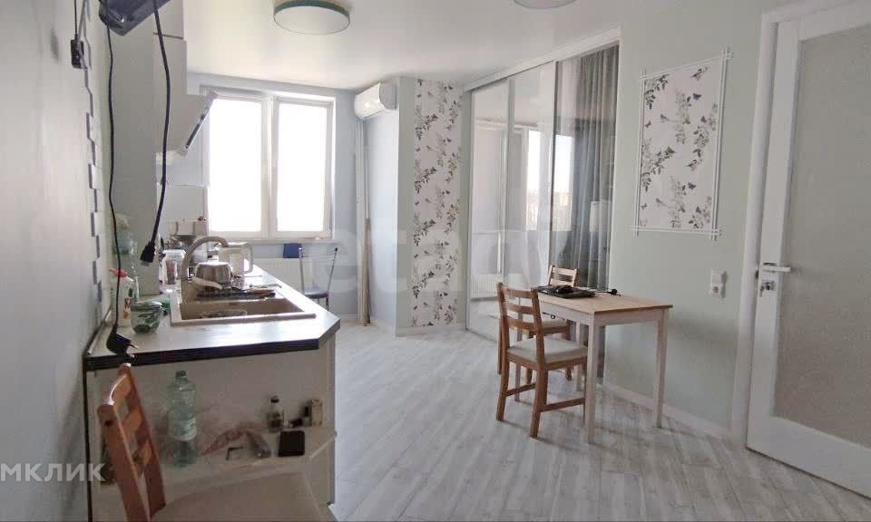 Продаётся 1-комнатная квартира, 52.4 м²