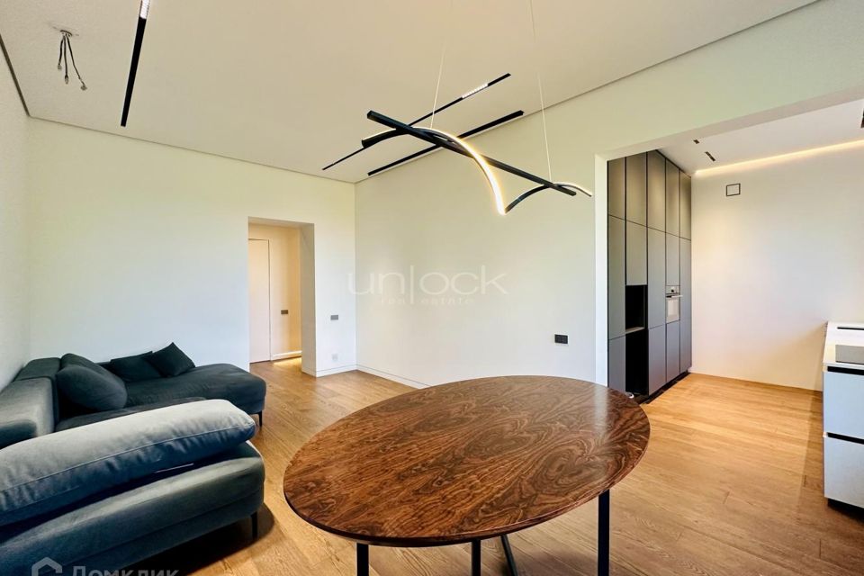 Продаётся 3-комнатная квартира, 75.6 м²