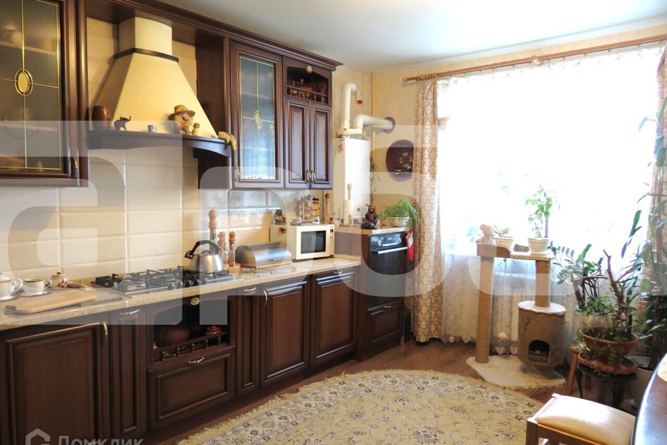 Продаётся 3-комнатная квартира, 90.8 м²