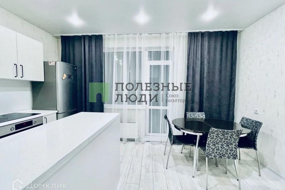 Продаётся 2-комнатная квартира, 61.9 м²