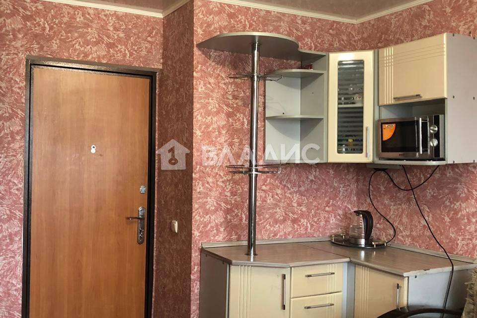 Продаётся комната в 6-комн. квартире, 12.3 м²