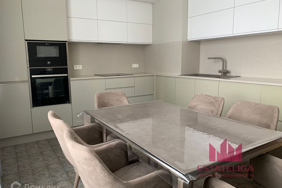 Сдаётся 3-комнатная квартира, 82.4 м²