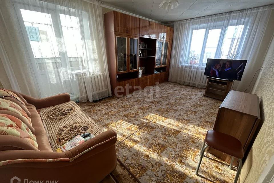 Продаётся 4-комнатная квартира, 71.4 м²