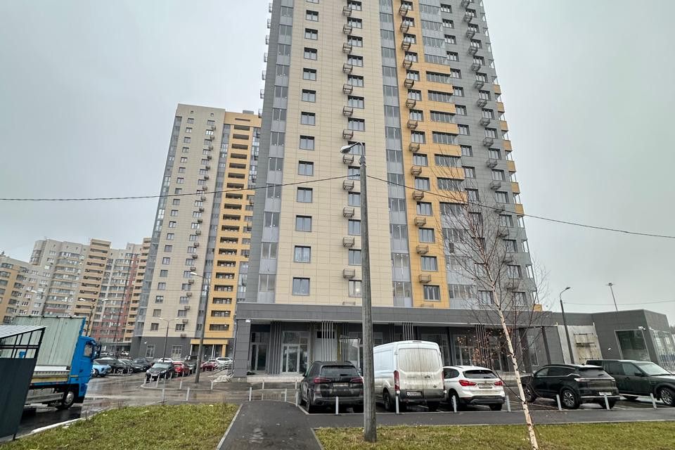 Продаётся 2-комнатная квартира, 60.8 м²