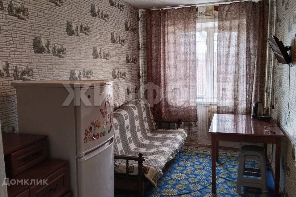 Продаётся комната в 1-комн. квартире, 12.3 м²