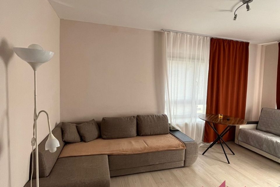Продаётся 2-комнатная квартира, 58 м²