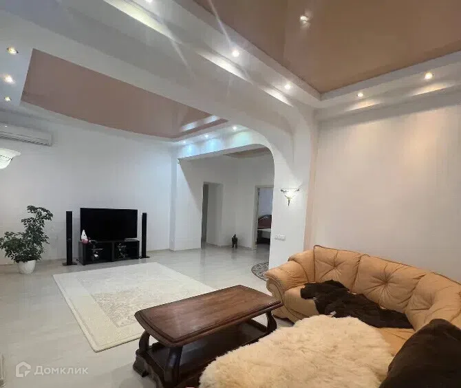 Продаётся 3-комнатная квартира, 87 м²
