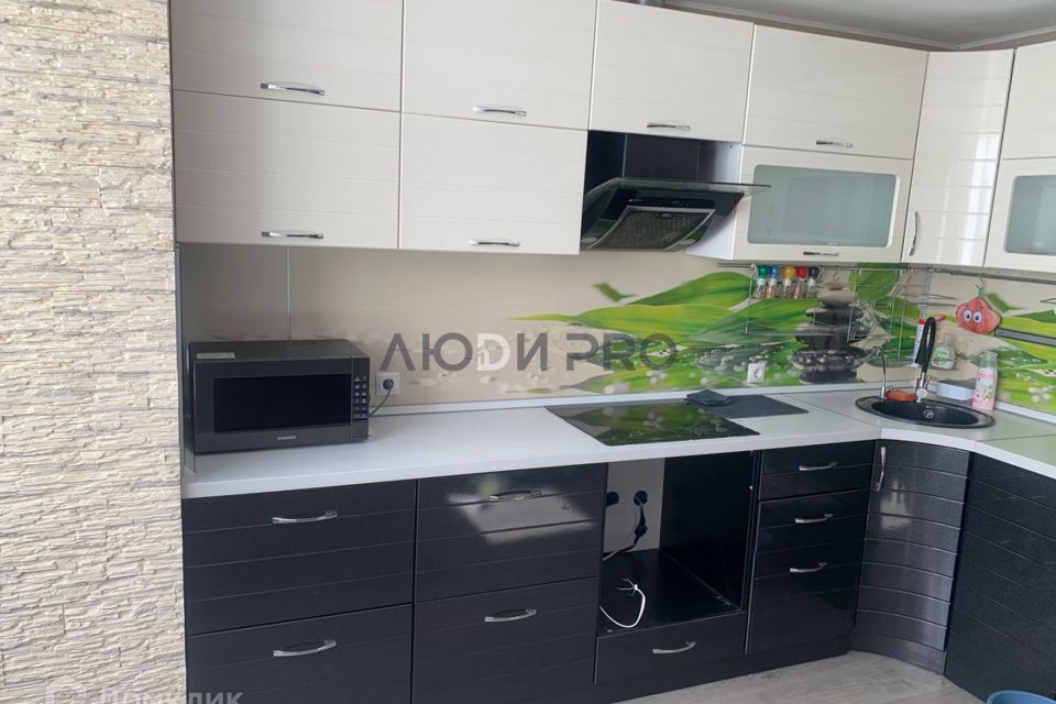Сдаётся 1-комнатная квартира, 50 м²