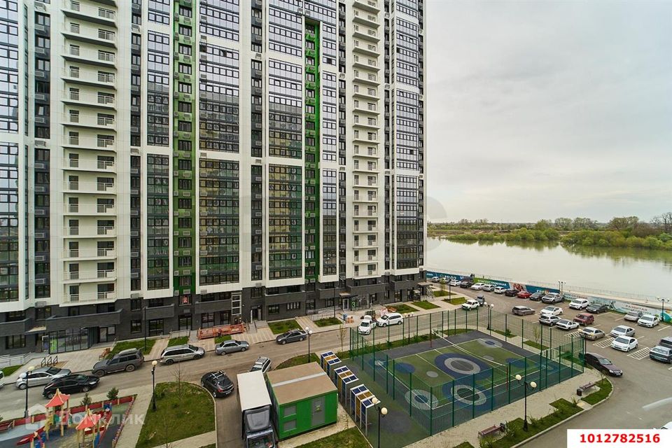 Продаётся 2-комнатная квартира, 64 м²